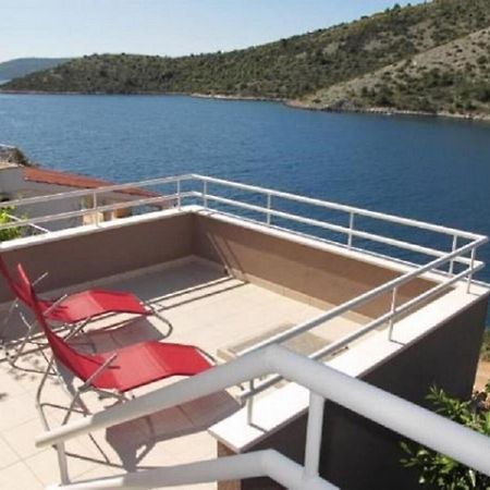 Vinišće Apartments Ljubi מראה חיצוני תמונה