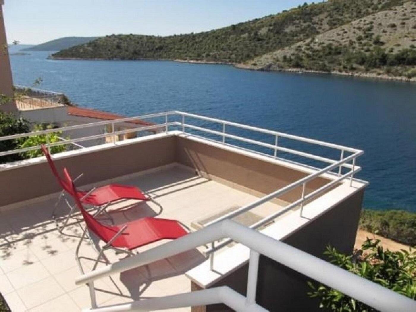 Vinišće Apartments Ljubi מראה חיצוני תמונה