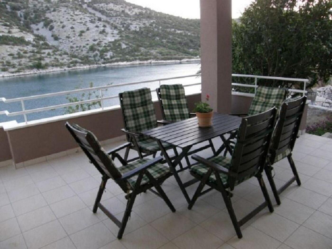 Vinišće Apartments Ljubi מראה חיצוני תמונה