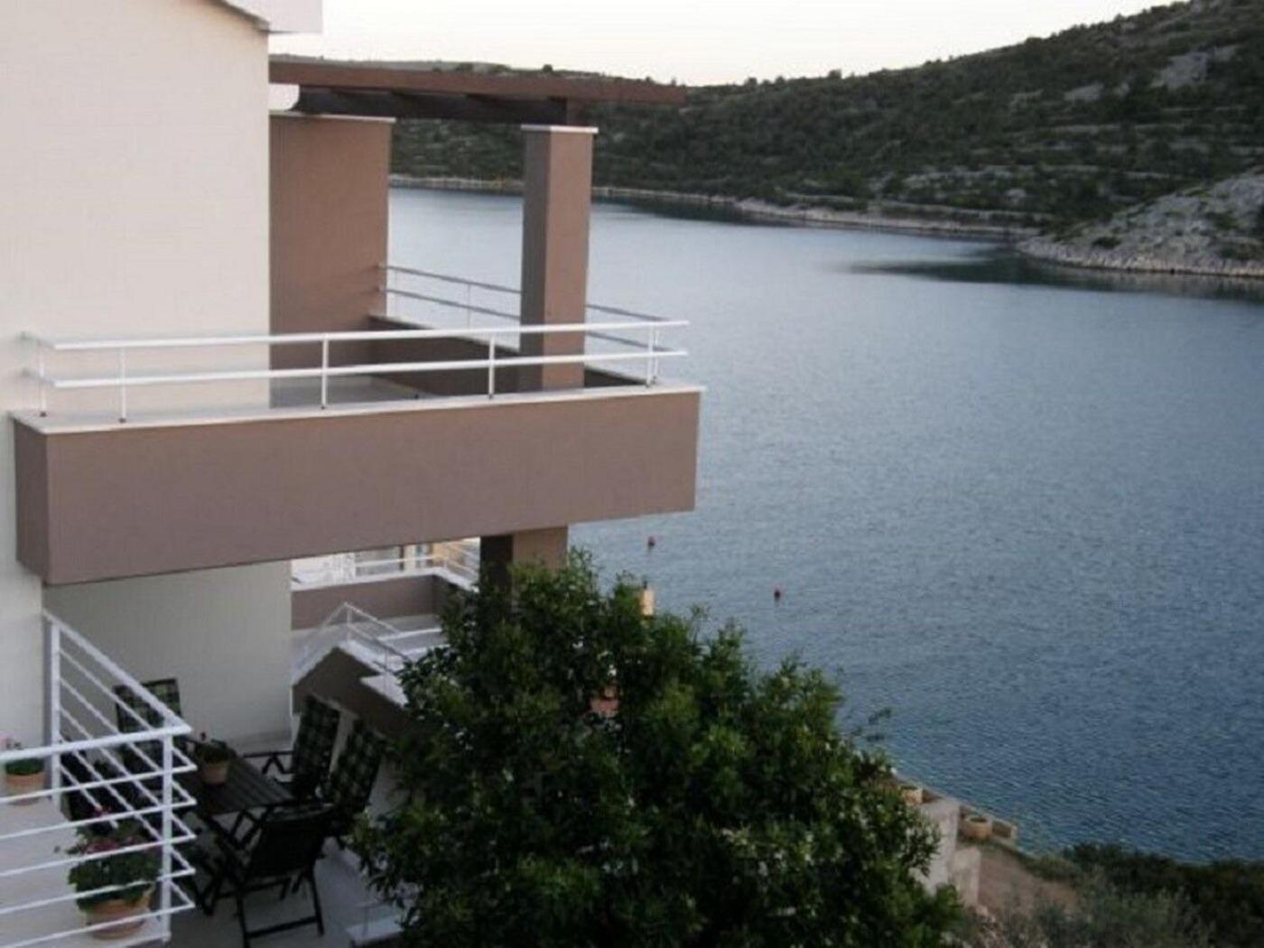 Vinišće Apartments Ljubi מראה חיצוני תמונה