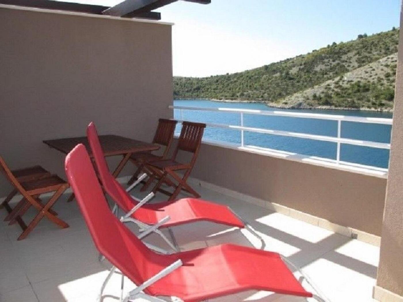 Vinišće Apartments Ljubi מראה חיצוני תמונה